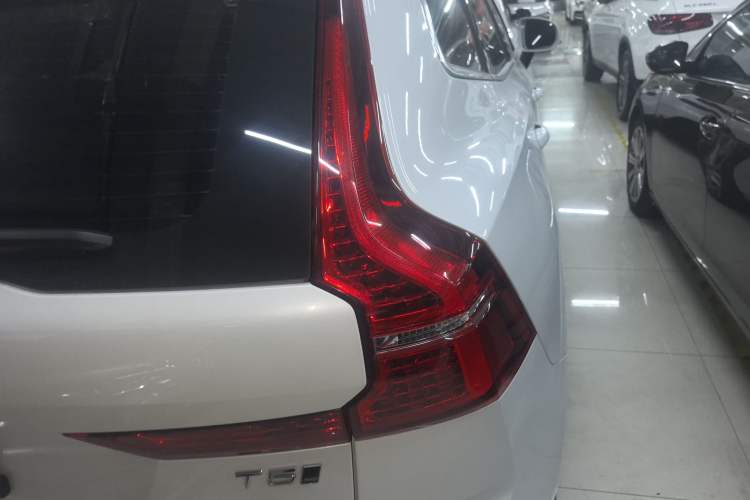 Used Volvo XC60 2021 T5 4x4 Smart Luxury Edition
