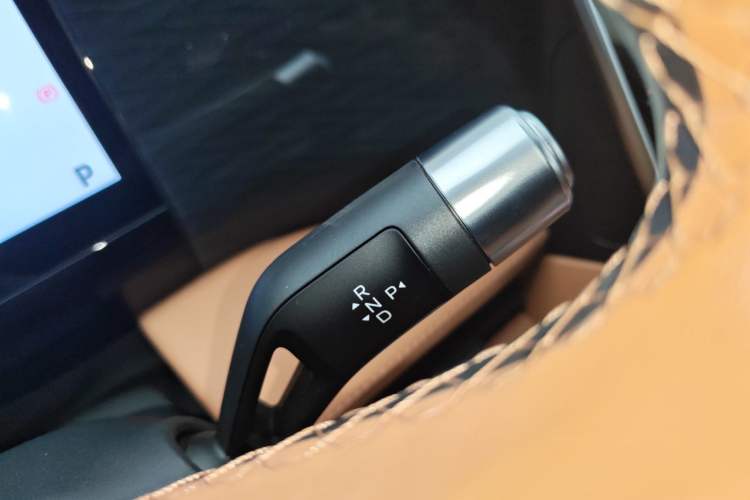 Used  L7 2025 EM-i 115km Exploration+ Edition
