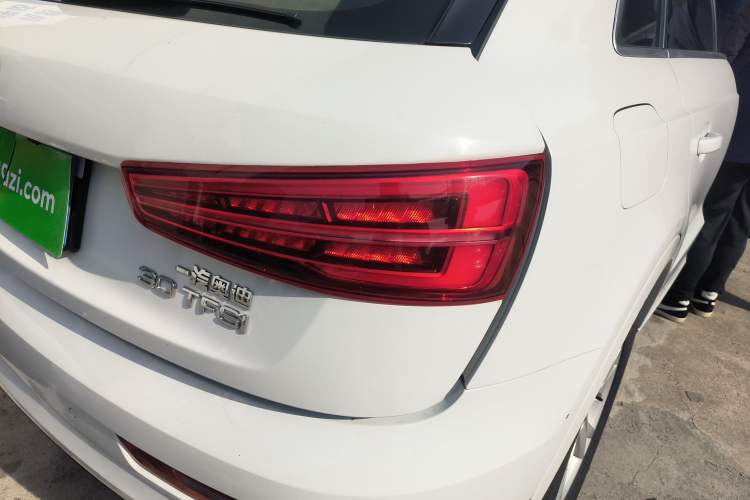 Used Audi Q3 2017 30 TFSI Fashion Model
