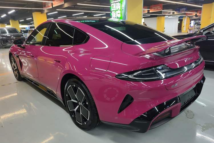 Used  SU7 2024 Rear-Drive Ultra-Long Range Advanced Pro-Level Intelligent Driving Version
