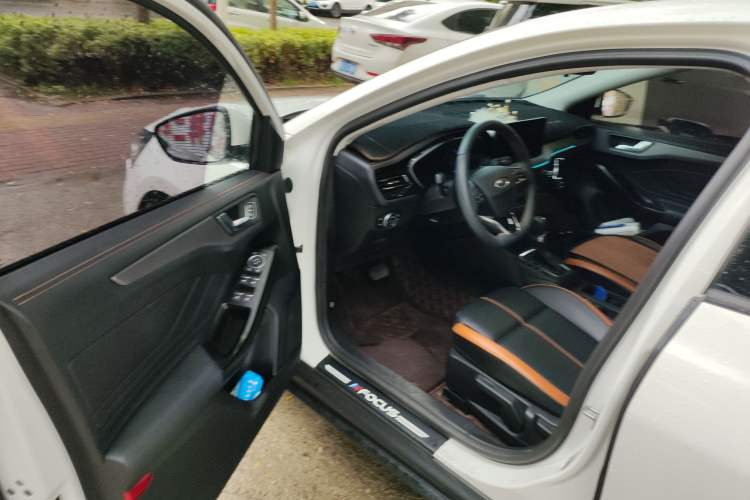 Used Ford Focus 2022 Hatchback EcoBoost 180 Automatic Performance Edition
