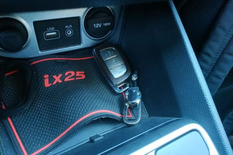 Used Hyundai ix25 2015 1.6L Automatic Two-Wheel Drive Smart GLS Trim
