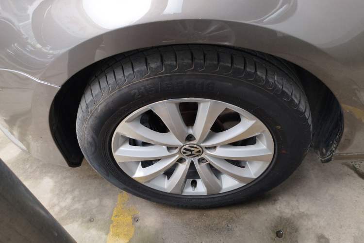 Used Volkswagen Magotan 2015 Facelift 1.8TSI Luxury Model
