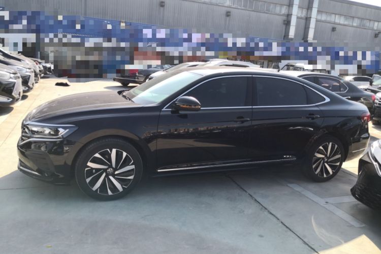 Used Volkswagen Passat 2025 Premium Version 380TSI Dragon Edition
