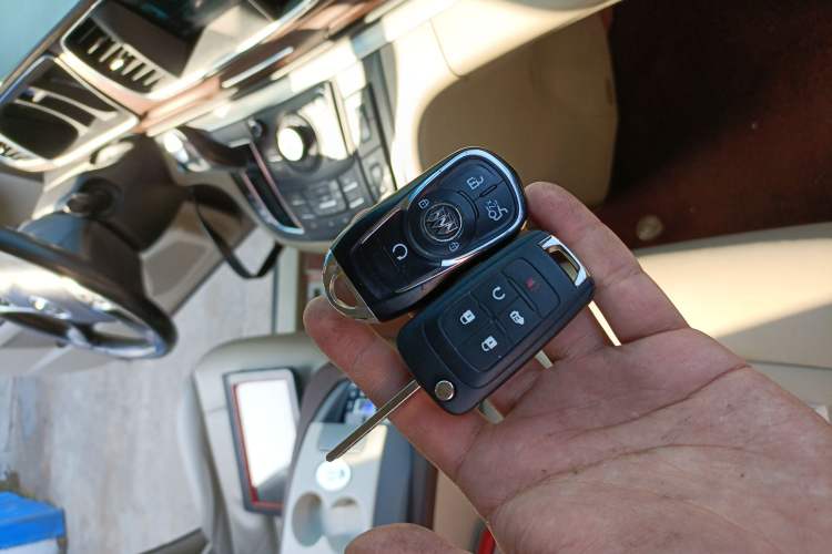 Used Buick GL8 2018 28T Luxury Model China VI Standard