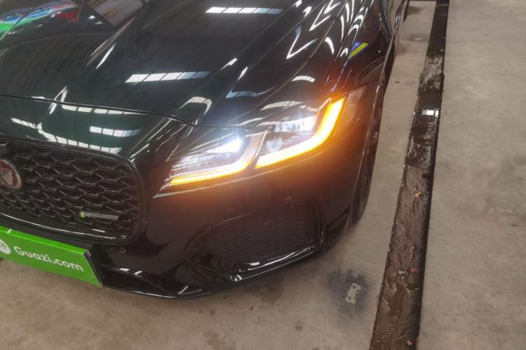 Used Jaguar XFL 2021 XFL 2.0T P250 All-Wheel-Drive Shimmering Black Sport Edition
