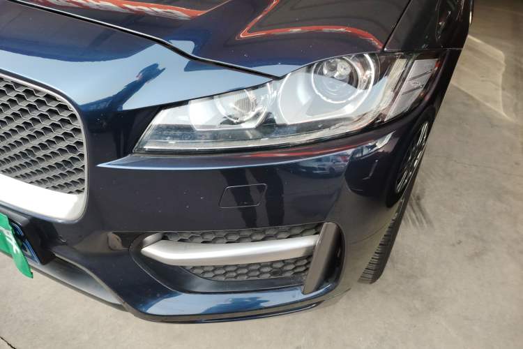 Used Jaguar F-PACE 2016 3.0 SC Four-Wheel Drive R-Sport Sport Edition
