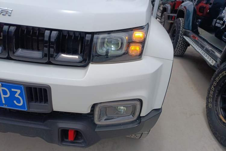 Used Beijing Auto BJ40 2021 2.0D Automatic Four-Wheel Drive Blade Hero Edition Adventurer Type
