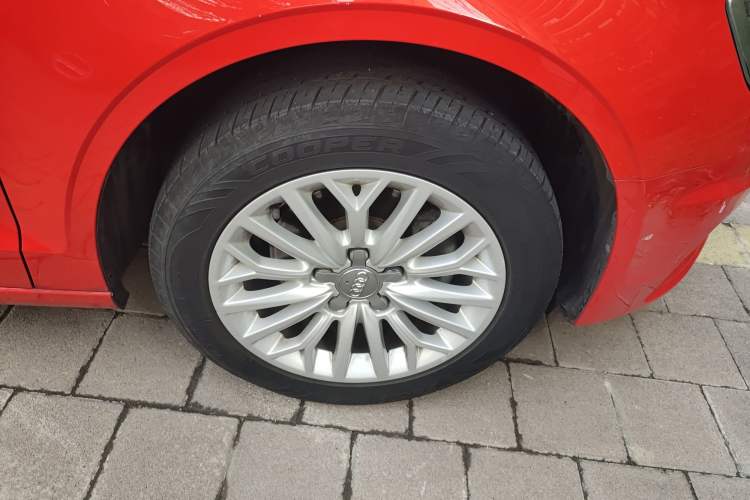 Used Audi A3 2014 Limousine 35 TFSI Automatic Fashion Model
