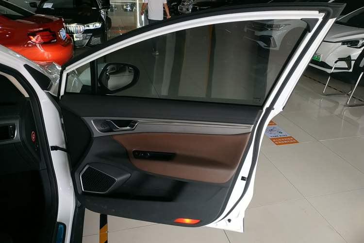 Used Geely Auto Emgrand GS 2018 Lingchao Edition 1.4T Automatic ZhenShang Smart Connectivity Model
