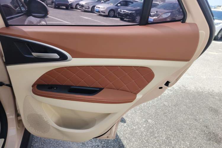 Used ORA Good Cat 2021 400km Standard Range Athena Edition Lithium-Ion Battery