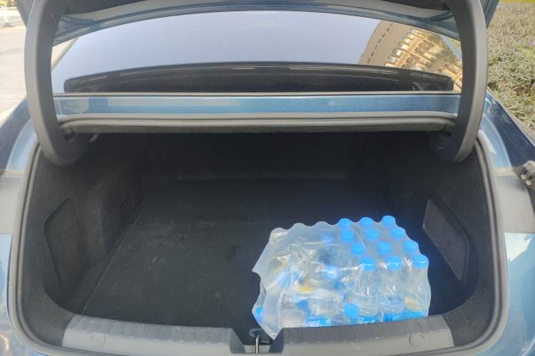 Used  Galaxy 8 2025 130km EM-P Starship Edition
