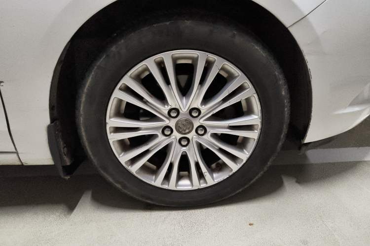 Used Buick GT 2015 15N Automatic Elite Version
