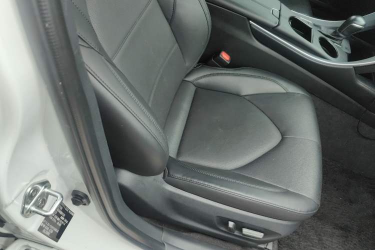 Used Toyota Avalon 2021 2.5L Luxury Edition
