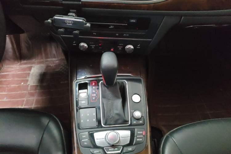 Used Audi A6L 2015 30 FSI Millionth Anniversary Comfort Model
