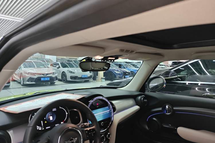 Used  MINI 2022 Updated 1.5T COOPER Artist
