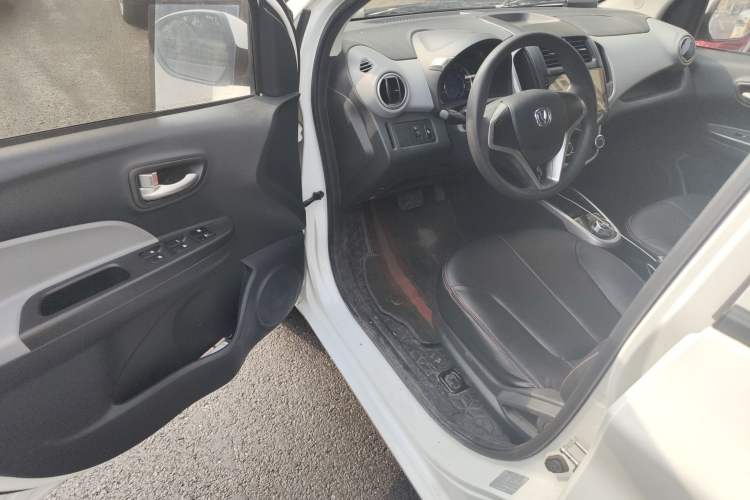 Used Oshan Benni E-Star 2021 National Edition Xin Yue Version Lithium Iron Phosphate (31.18 kWh)
