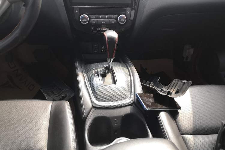 Used Nissan X-Trail 2014 2.5L CVT Luxury Edition 4WD
