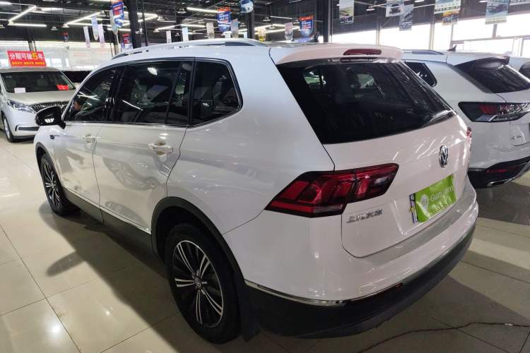 Used Volkswagen Tiguan L 2019 Updated Version 330TSI Automatic Two-Wheel Drive Panoramic Comfort Edition China VI Standard
