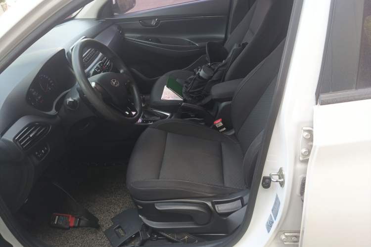 Used Hyundai Celesta 2018 1.6L Automatic GL Enjoyment Version China V Standard