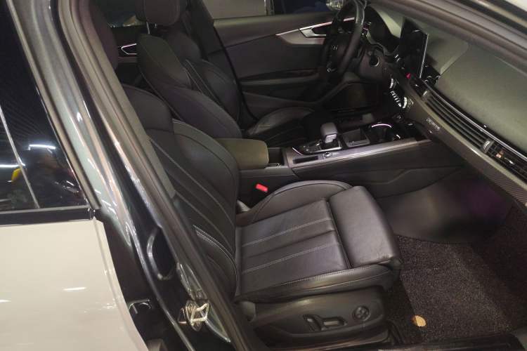 Used Audi A4L 2023 40 TFSI quattro Luxury Dynamic Edition