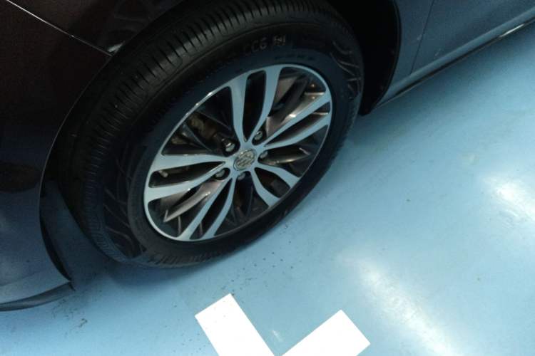 Used Buick GL8 2017 ES 28T Luxury Model China V Standard
