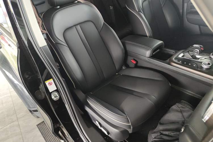 Used Tank 300 2021 City Edition 2.0T—Truly Stylish