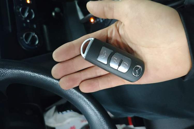 Used Mazda Mazda 3 Axela 2019 Cloud-Controlled Version Sedan 1.5L Automatic Comfort Trim China VI Standard
