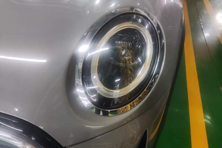 Used MINI MINI 2022 Updated 1.5T COOPER Artist Five-Door Edition