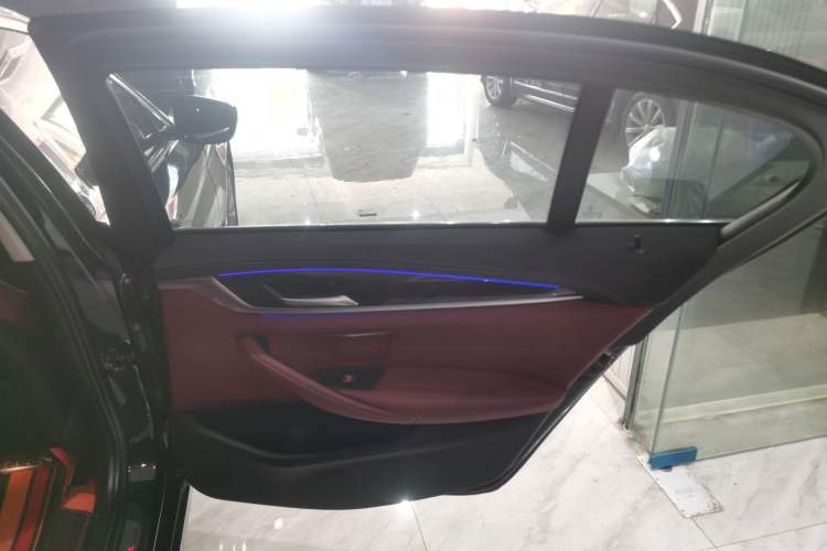 Used BMW 5 Series 2022 Second Facelift 525Li Luxury Package
