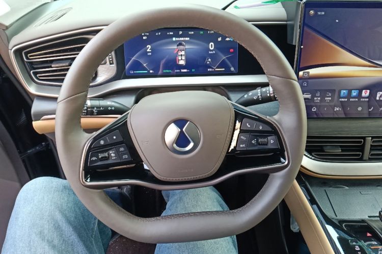 Used Denza D9 2022 DM-i 970 Four-Wheel Drive Flagship Model