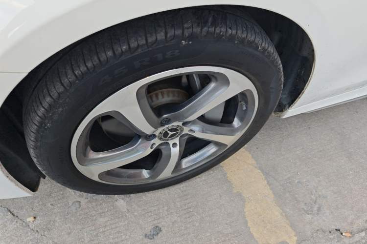 Used Mercedes-Benz E-Class 2019 Restyled E 300 L Sporty and Stylish Edition
