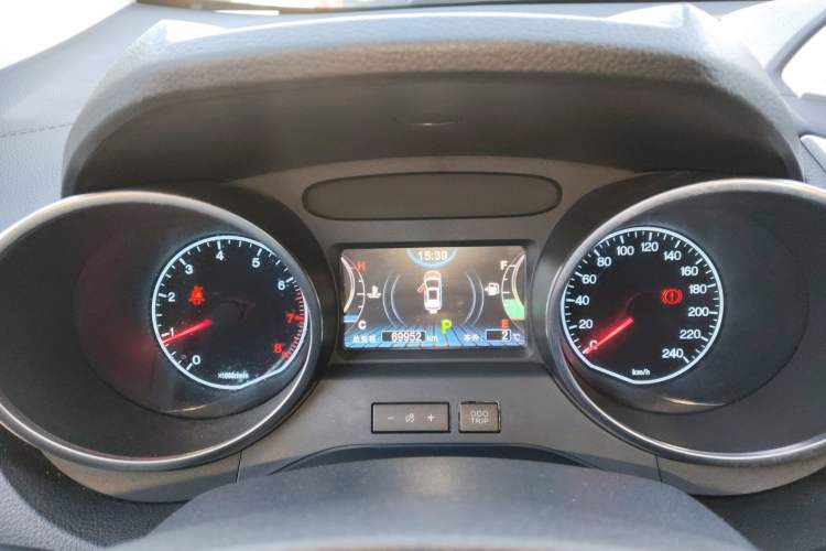 Used BYD Yuan 2017 1.5L Automatic Cool & Connected Model
