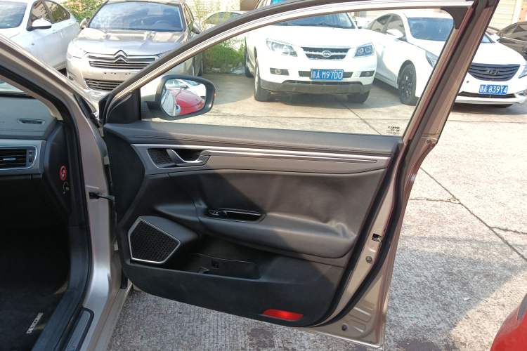 Used Geely Auto Emgrand GL 2018 1.4T DCT Elite Smart Connectivity Version
