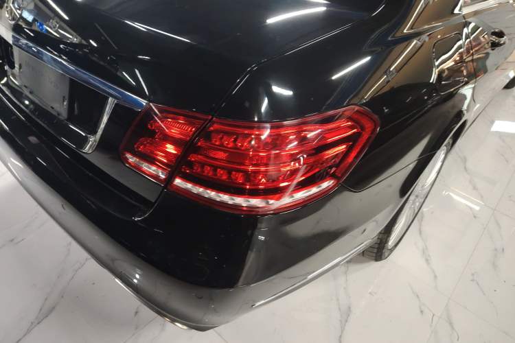 Used Mercedes-Benz E-Class 2015 E 200 L
