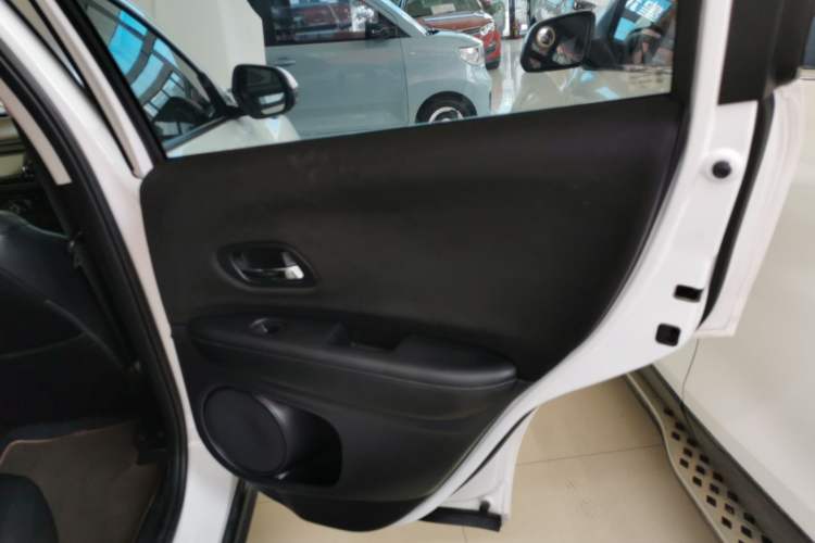 Used Honda Vezel 2017 1.5L CVT 2WD Comfort Model
