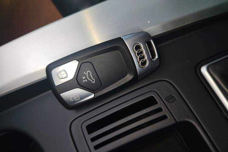 Used Audi A4L 2020 40 TFSI Fashion Dynamic Model
