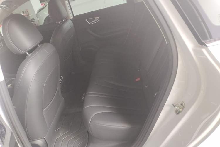 Used Roewe D7 2025 DMH 125 Excellence Edition
