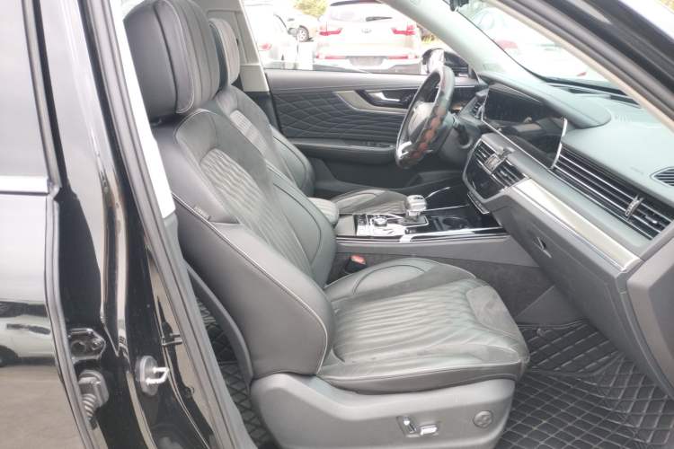 Used Hongqi HS5 2022 Revised Version 2.0T Smart Connect Flagship Edition
