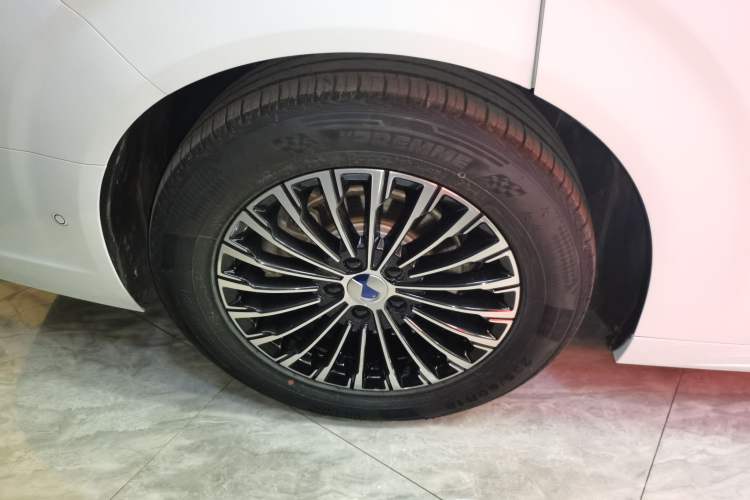 Used Denza D9 2022 DM-i 970 Four-Wheel Drive Flagship Model