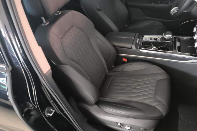 Used Hongqi HS5 2023 2.0T Qixiang Pro Edition