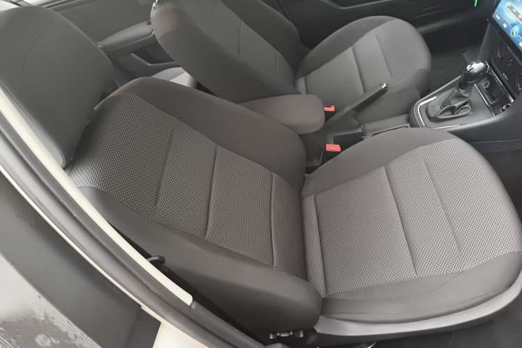 Used Volkswagen Bora 2017 1.6L Automatic Fashion Model