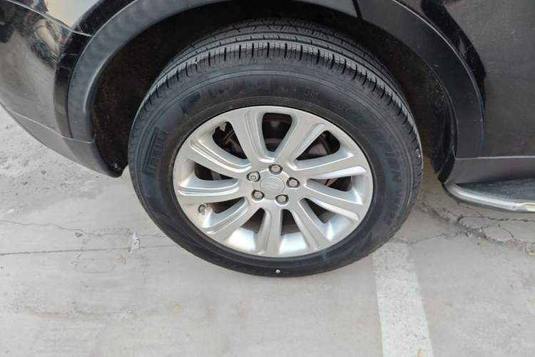 Used Land Rover Discovery Sport 2017 2.0T SE
