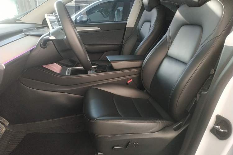 Used Tesla Model Y 2023 Rear-Wheel-Drive Version