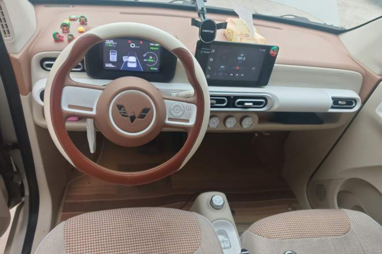 Used Wuling Hongguang MINIEV 2024 3rd Generation 215km Youth Edition
