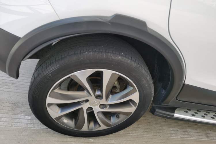 Used BYD Yuan 2017 1.5L Automatic Cool & Connected Model
