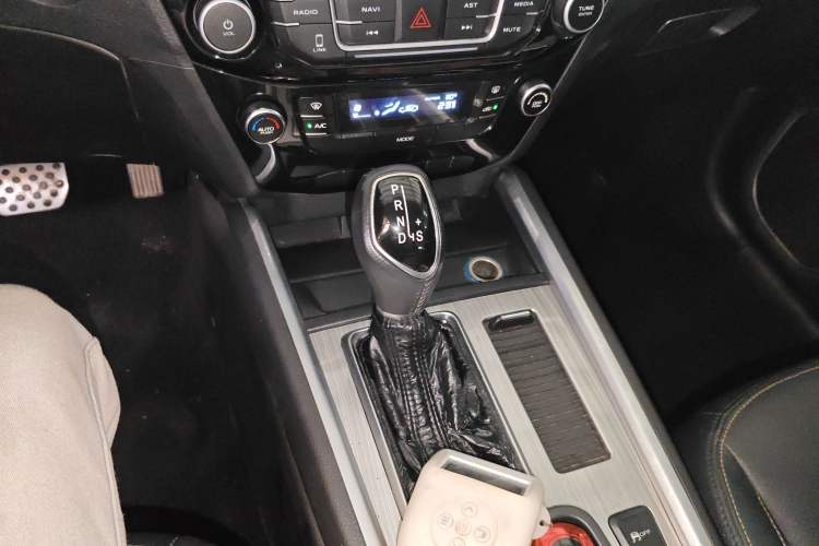 Used Geely Auto Vision X6 2016 1.3T CVT Luxury Model
