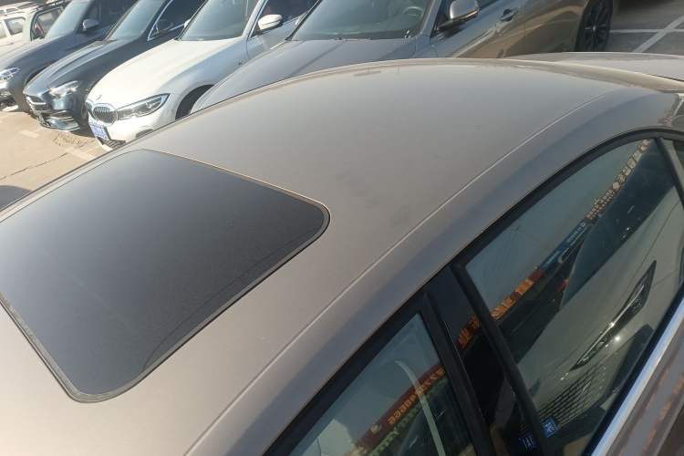 Used Volkswagen Sagitar 2014 Revised Version 1.6L Automatic Leading Edition
