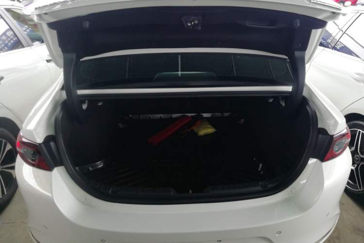 Used Mazda Mazda 3 Axela 2023 2.0L Automatic ZhiXuan Edition
