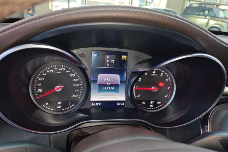 Used Mercedes-Benz GLC 2019 GLC 300 L 4MATIC Dynamic Model